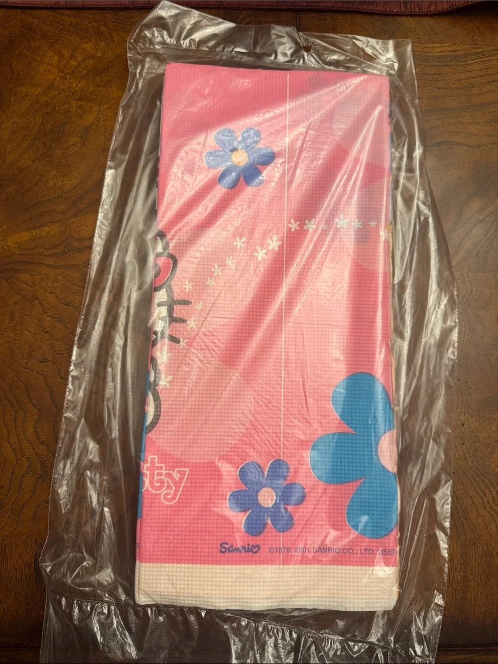Vintage Hello Kitty Paper Sanrio 1976/2001 Party Tablecloth 48” x 96” NWT
